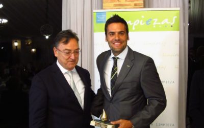 KARCHER recibe el premio a la actividad investigadora, otorgado en los VIII Premios Nacionales de la Limpieza.